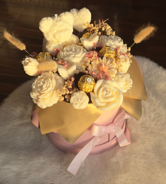 Ivory Radiant Candle Bouquet