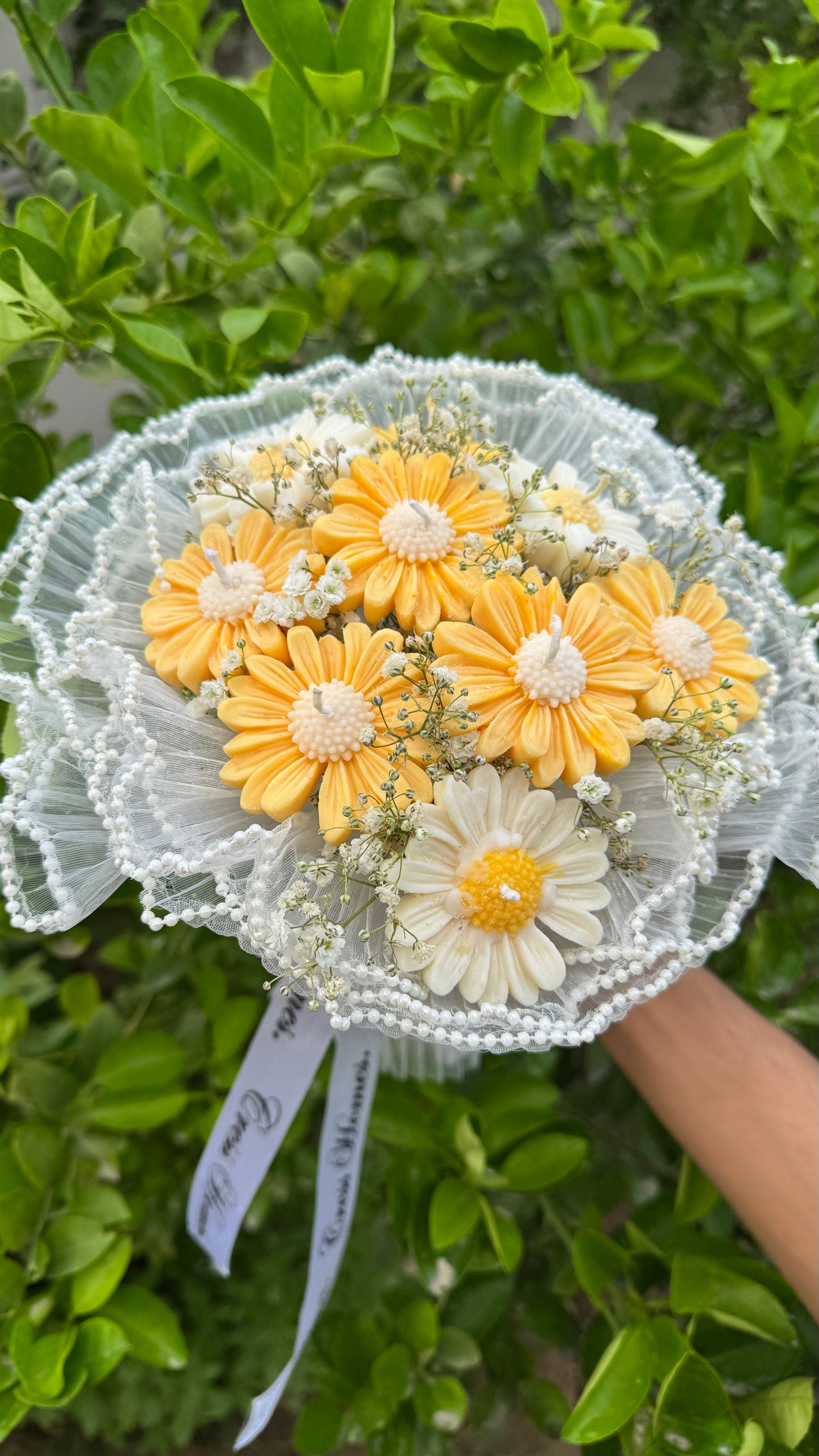 Daisy Candle Bouquet