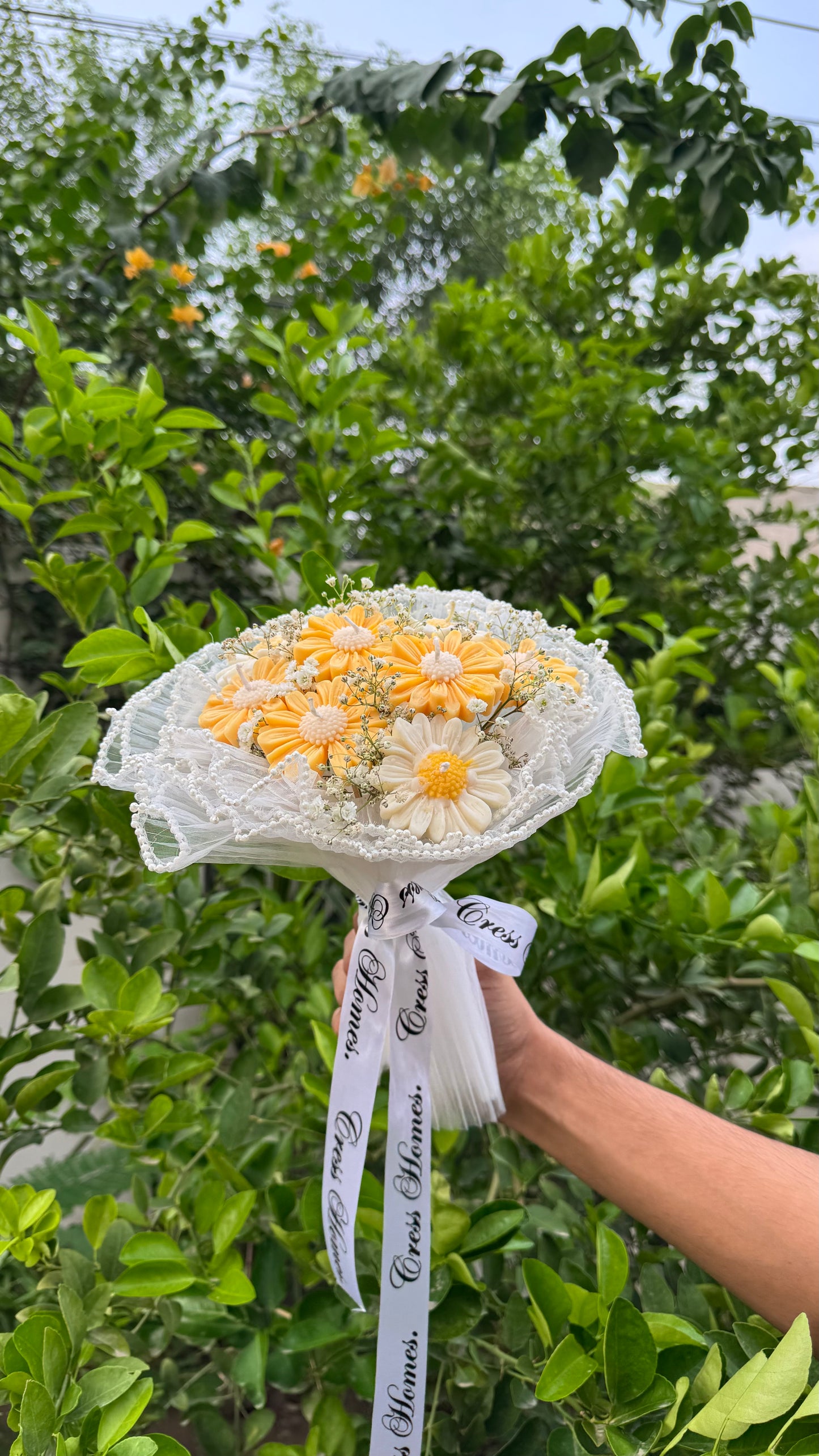 Daisy Candle Bouquet