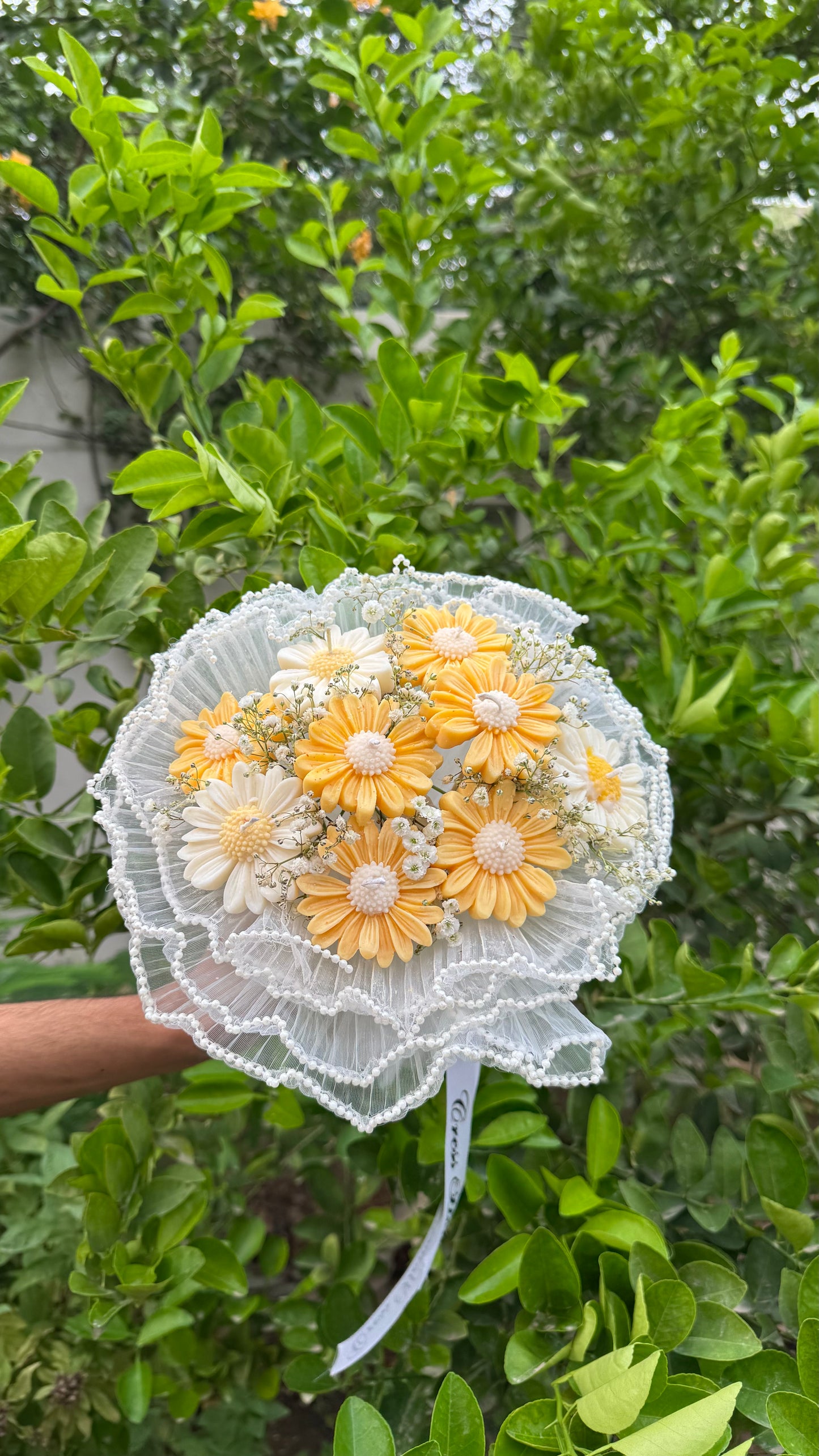 Daisy Candle Bouquet