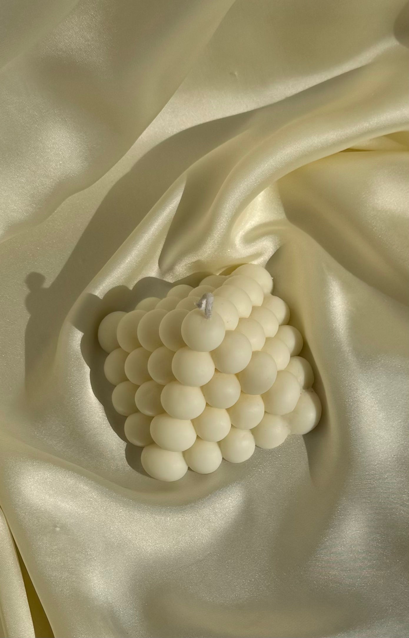 Bubble Pyramid Candle