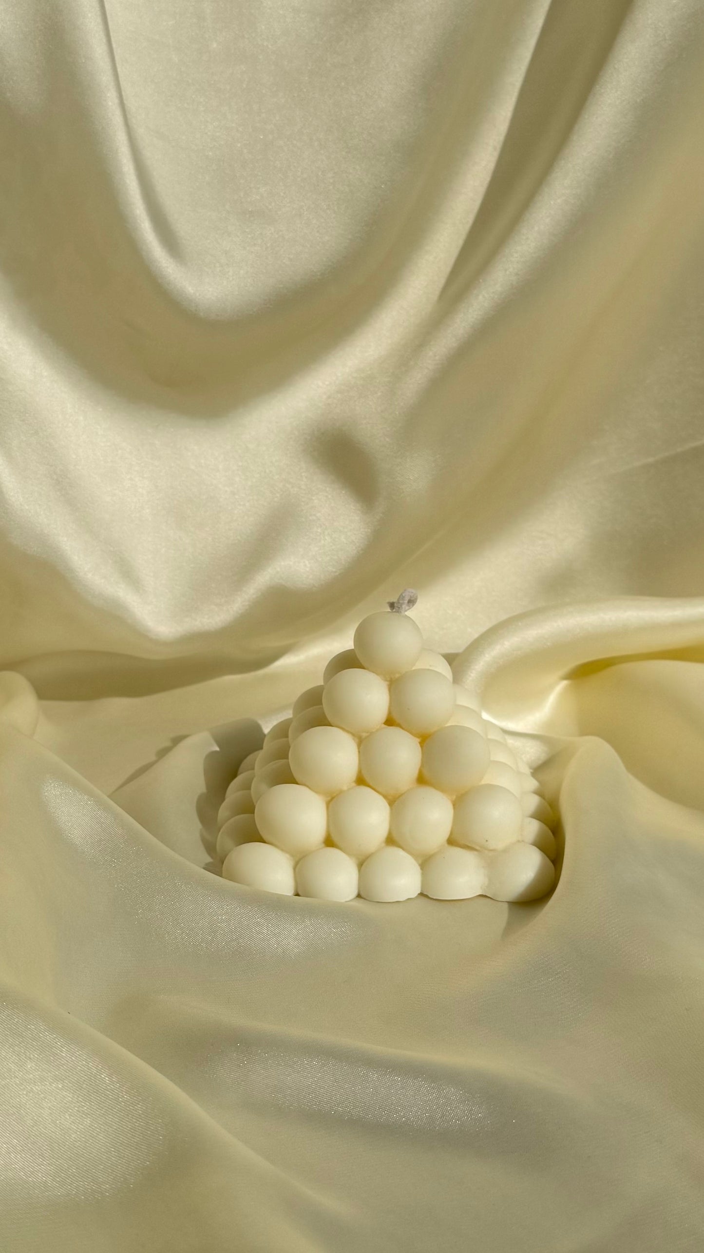 Bubble Pyramid Candle